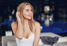 How to Find Hot Coventry Escorts